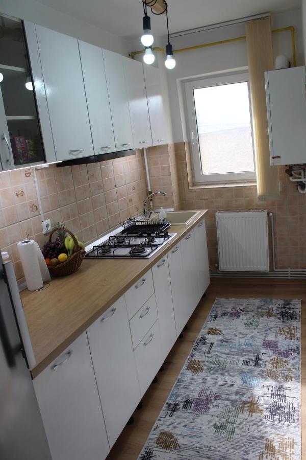 Apartament Cina Husi Luaran gambar